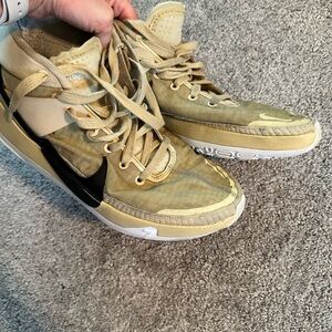 KD basketball shoes (Kevin Durant)